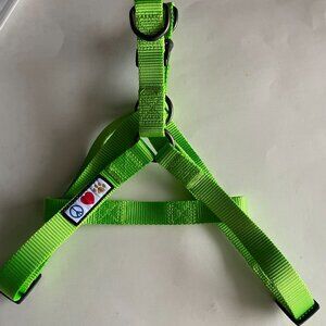 Adjustable Nylon Green No-Pull Dog Harness